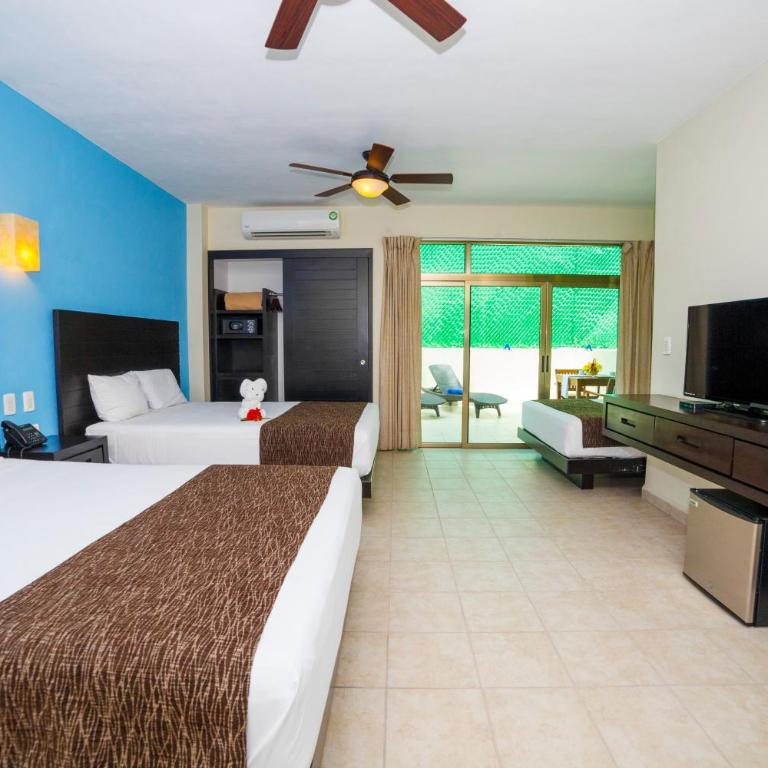 Angelo's Hotel - Deluxe Triple Room - 1