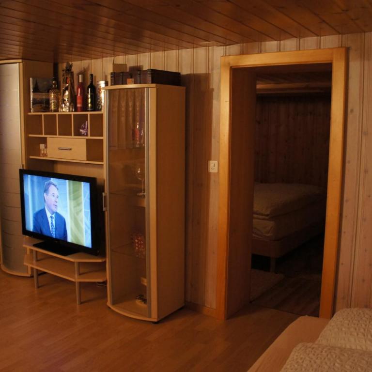 Petit Helvetia Budget Hotel - Familiensuite - 2