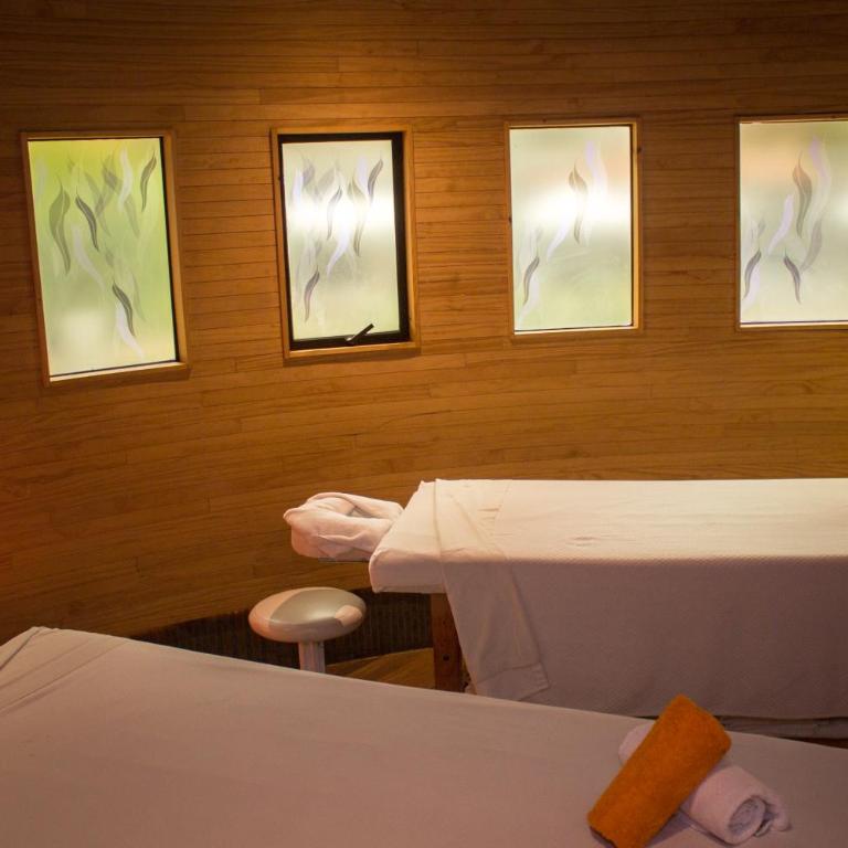 Hotel Bosque de Reñaca - Habitación Doble Superior con servicio de masajes - 2
