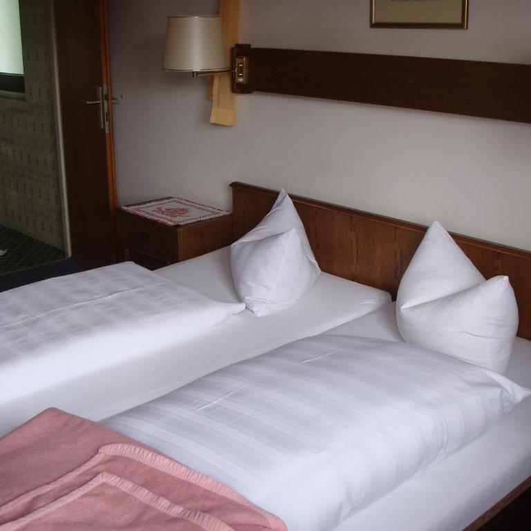 Hotel Garni Schieferle - Standard Doppelzimmer mit Balkon - 2