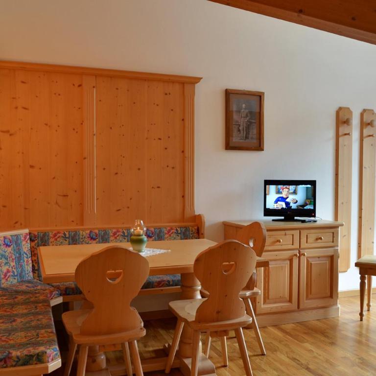 Residence Taufer - Piccolo Appartamento con 1 Camera da Letto e Balcone - 8