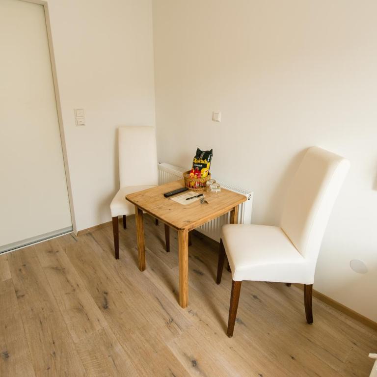 Hotel Garni Viktoria - Zweibettzimmer - 2