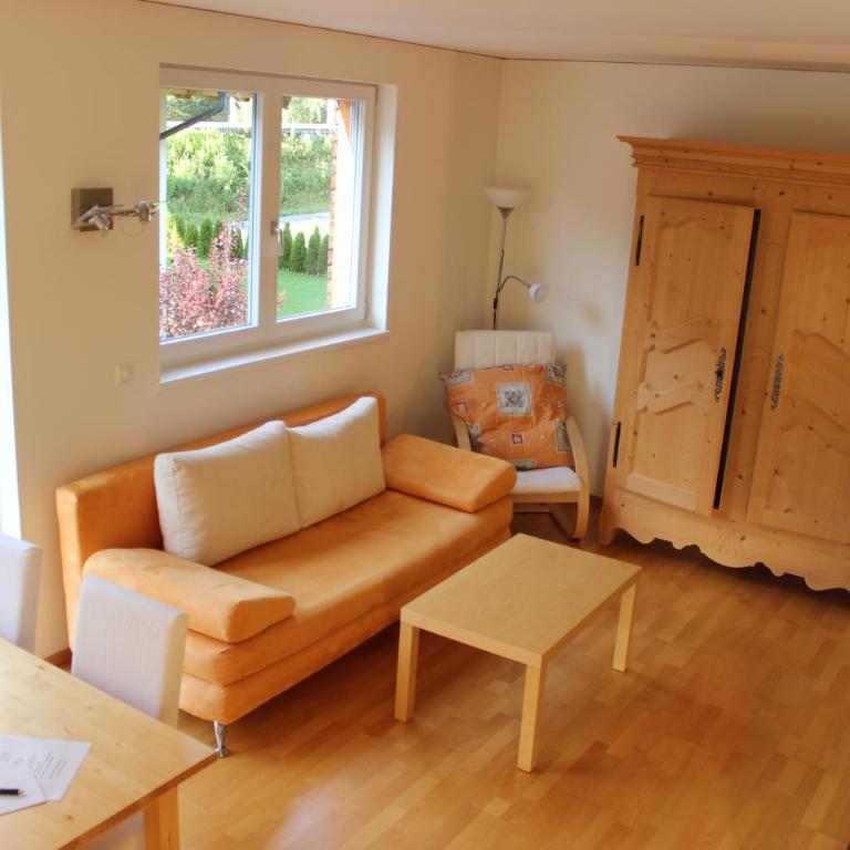 Haus Arosa - Apartment mit 2 Schlafzimmern und Balkon - 2