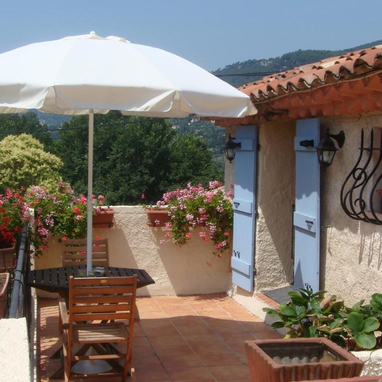 B&B with charm, quiet, kitchen, sw pool. - Chambre Triple avec Baignoire - 6