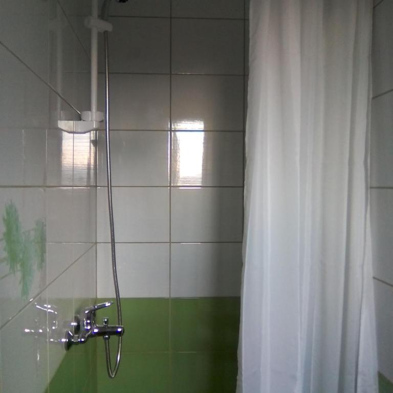Apartmani Sara Trebinje - Apartman sa Pogledom na Planinu - 8