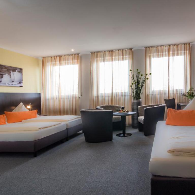 GS Hotel - Dreibettzimmer - 1