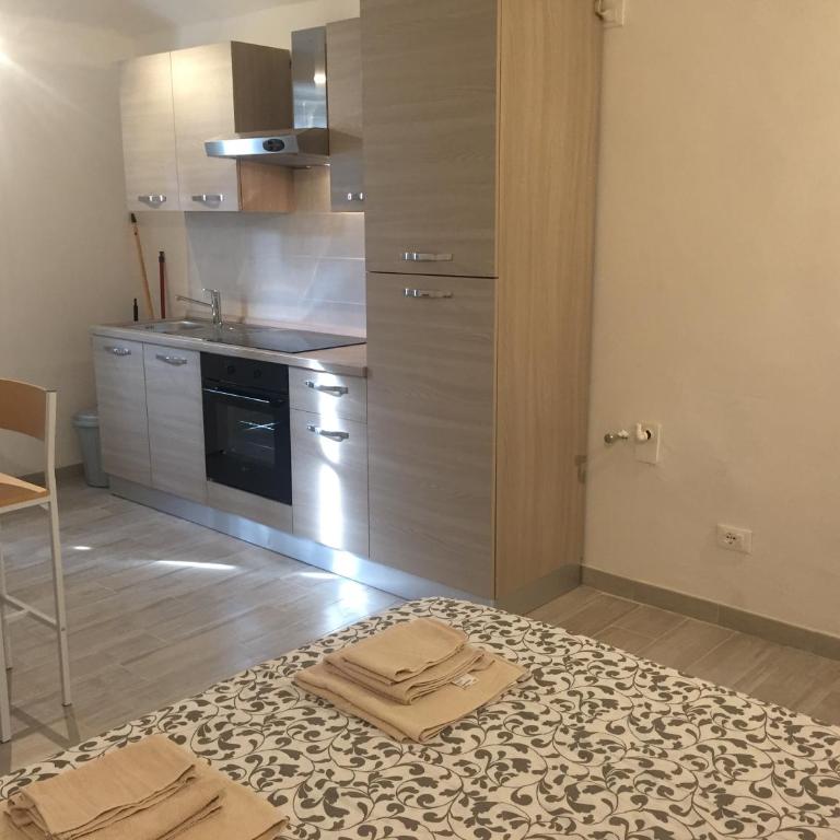 Monolocale via Berthollet 6 - Appartamento Monolocale - 4