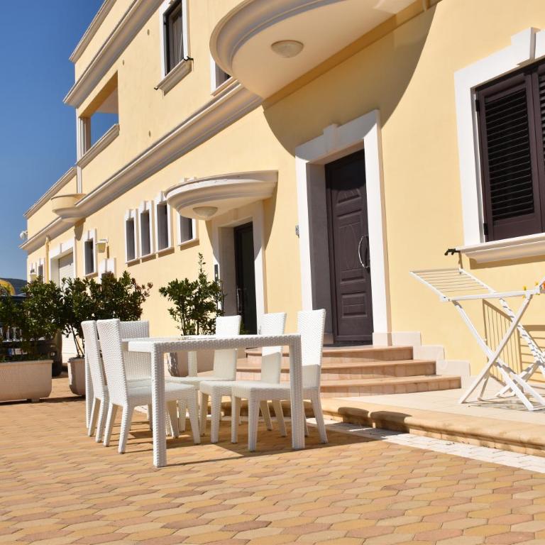 Appartamenti in villa Alessia - Appartamento con 2 Camere da Letto - 42