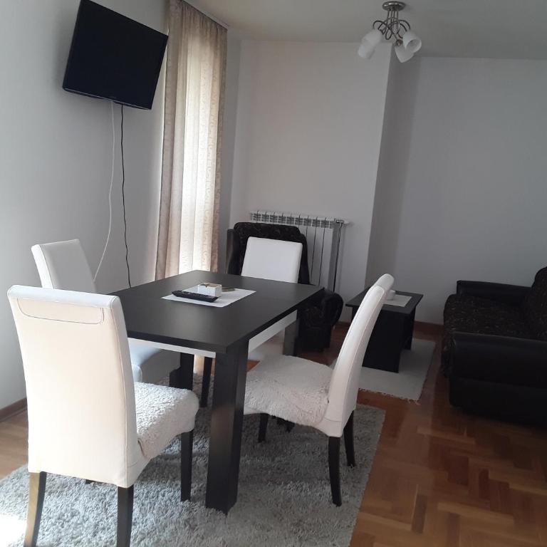Apartmani Ivanovic - One-Bedroom Apartment - 4