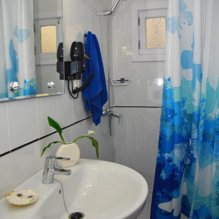 Hostal San Ginés - Habitación Doble con baño privado - 1 o 2 camas - 2