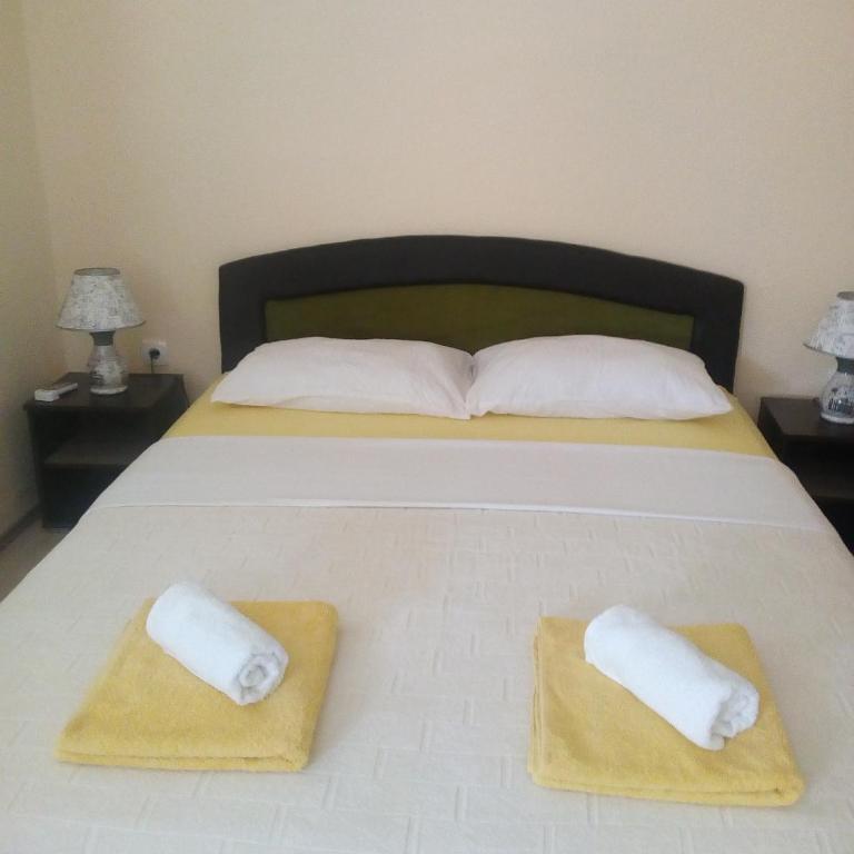 Apartmani Sara Trebinje - Apartman sa Pogledom na Planinu - 5