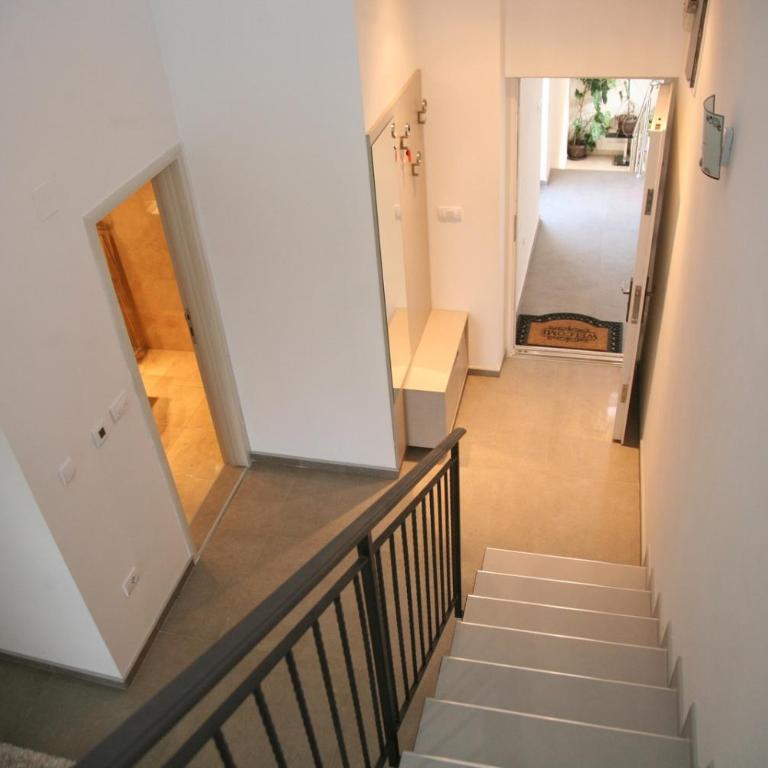 Porto View Three-Bedroom Duplex - Two-Bedroom Apartment - Penthouse - 24