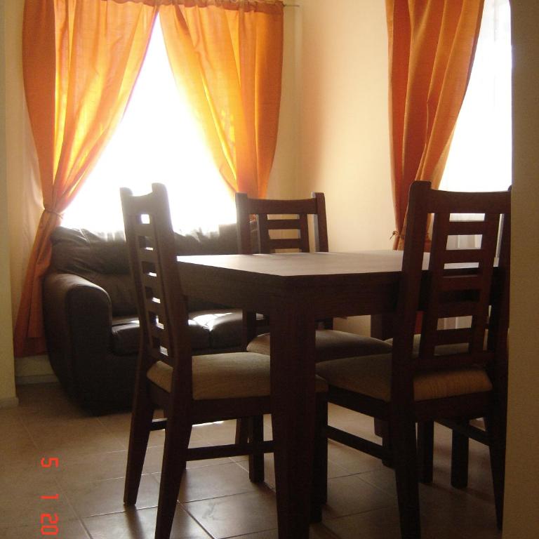 Casas Amobladas y Equipadas Calama - Casa de 3 dormitorios - 14