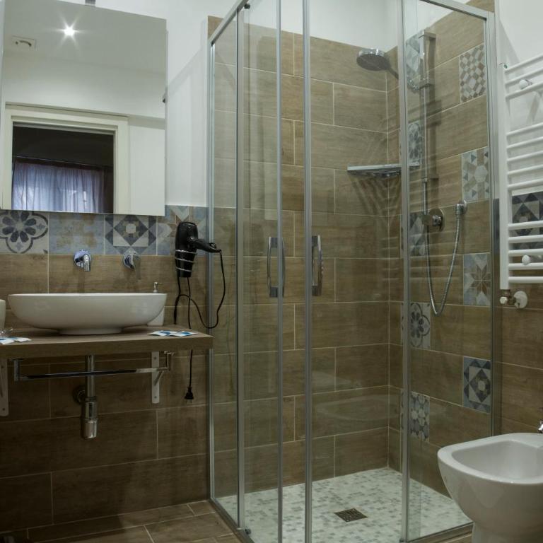 Bagnasco 18 suite&terrace - Double or Twin Room with Private Bathroom - 3