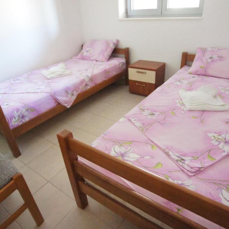 Petrovac Bay Apartments - Two-Bedroom Apartment with Balcony - 11