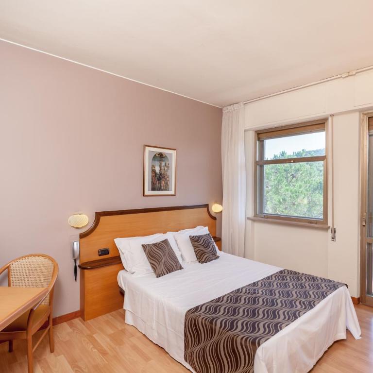 Hotel Tevere Perugia - Camera Matrimoniale/Doppia con Letti Singoli - 11