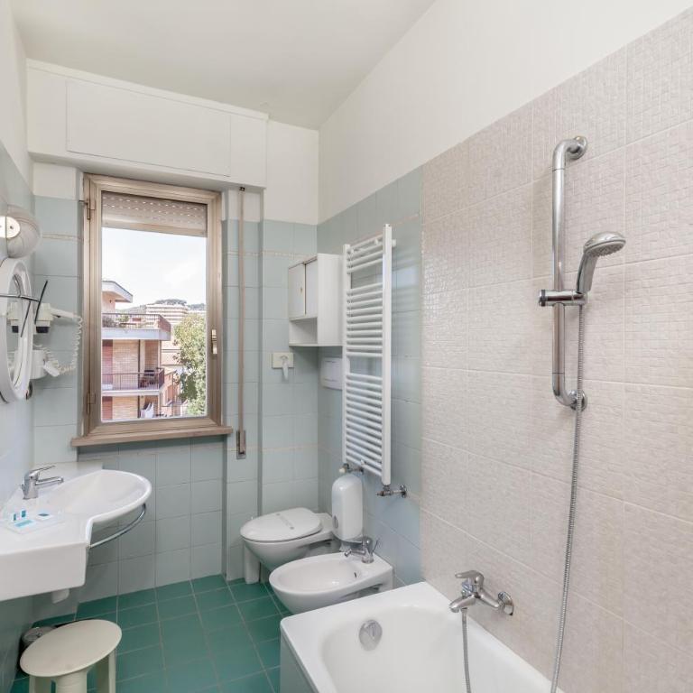 Hotel Tevere Perugia - Camera Tripla - 9