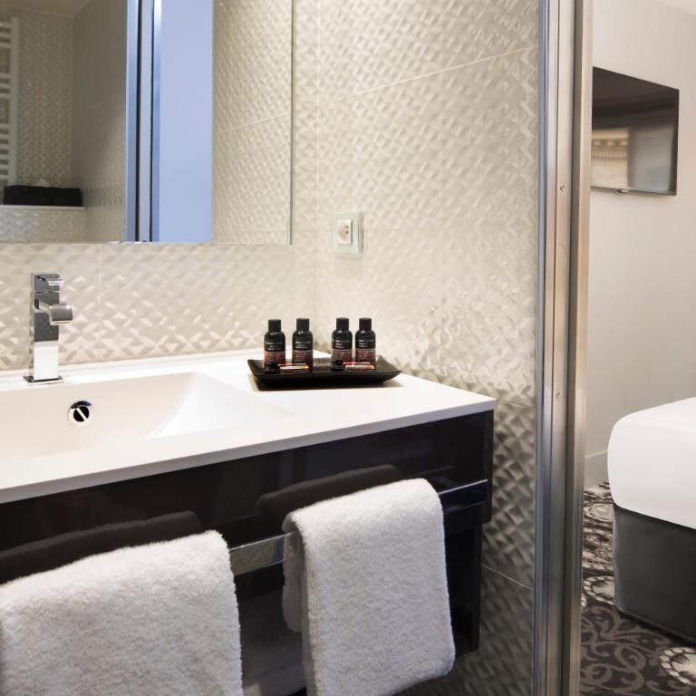 Hotel Elysees 8 - Chambre Double ou Lits Jumeaux Privilège - 1