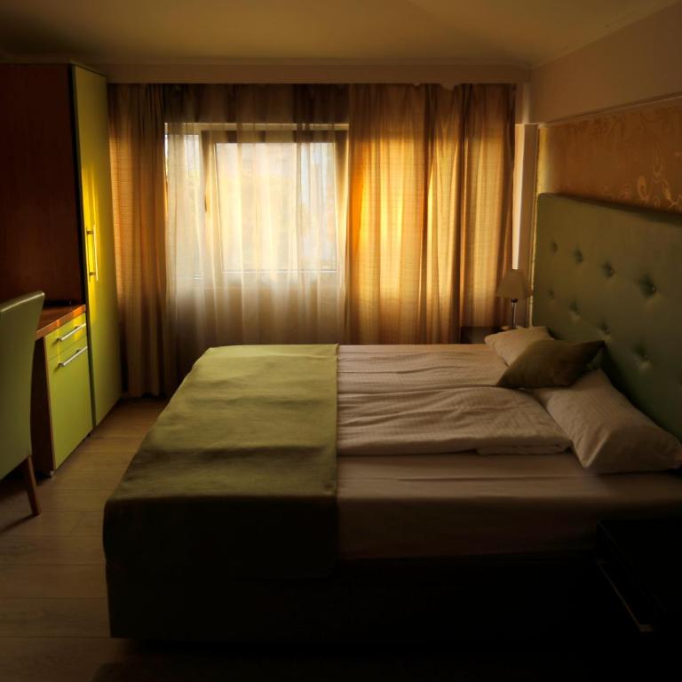 Bed & Breakfast Garden40 - Dvokrevetna Soba sa Zasebnim Krevetima i Sofom na Izvlačenje - 3