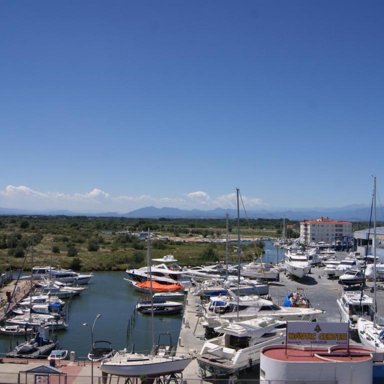 Holidays Penthouse vues panoramiques sur le Port naval,un séjour élégant assuré " Wifi Pàrquing gratuït - Studio Apartment - 3