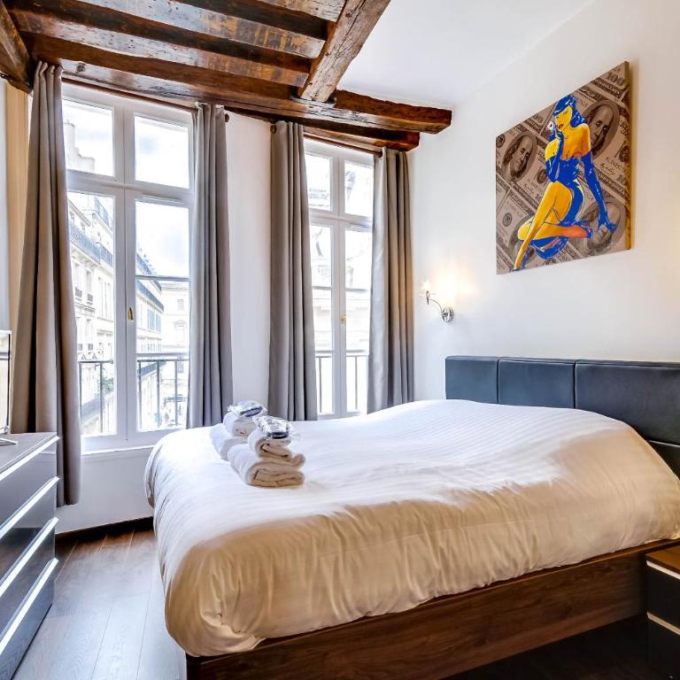 Upper Class Suites - Rue Saint Honoré - Deluxe Apartment - 3rd Floor - 4