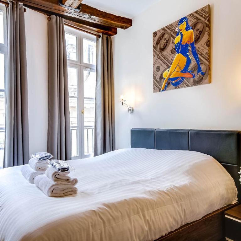 Upper Class Suites - Rue Saint Honoré - Deluxe Apartment - 3rd Floor - 6