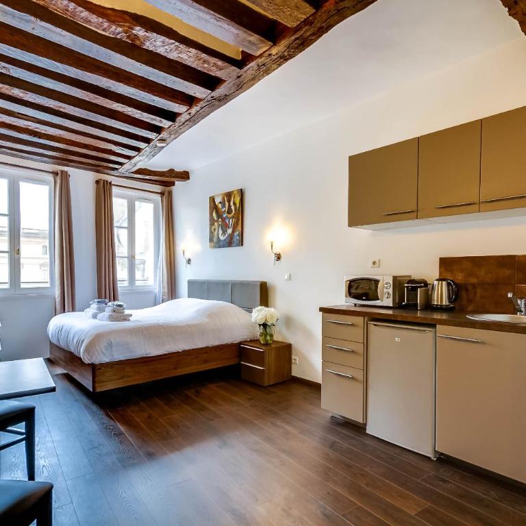 Upper Class Suites - Rue Saint Honoré - Deluxe Apartment - 4th floor - 2