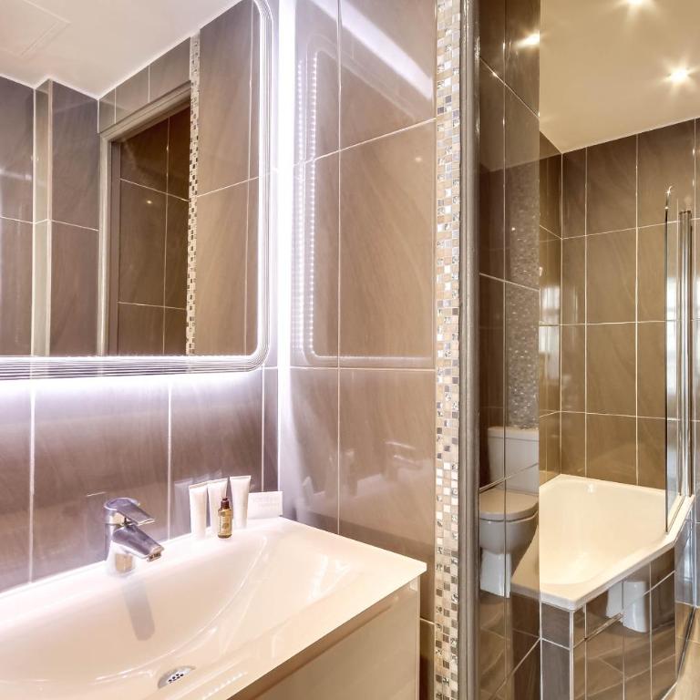 Upper Class Suites - Rue Saint Honoré - Deluxe Apartment - 2nd Floor - 9