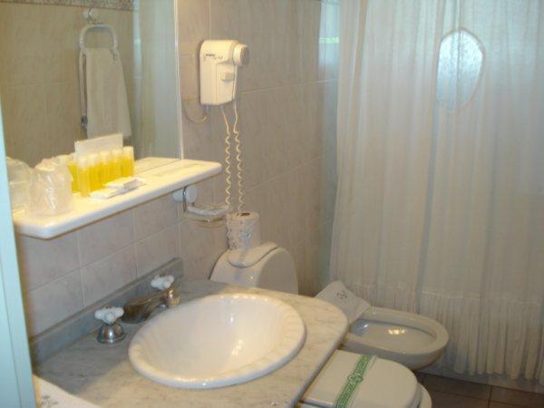 Green Hotel - Single Room - 3