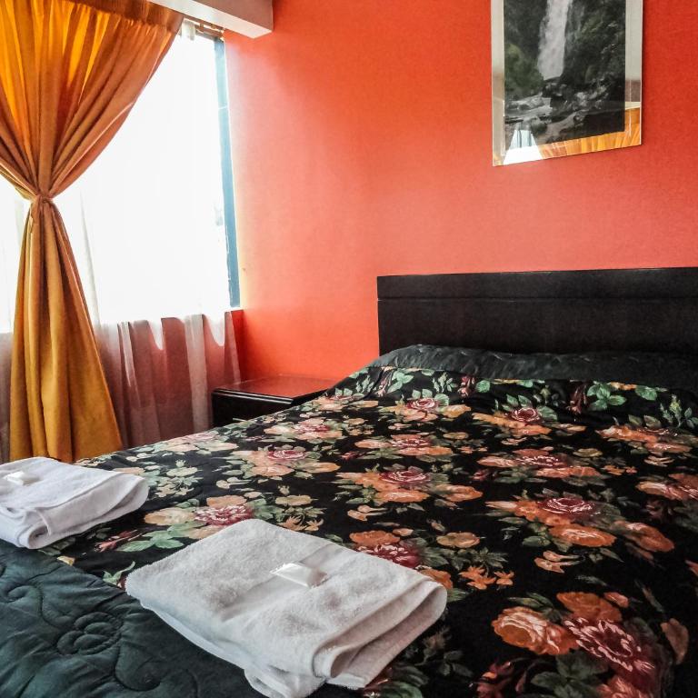Hostal La Rosa Otavalo - Single Room with Private Bathroom - 9