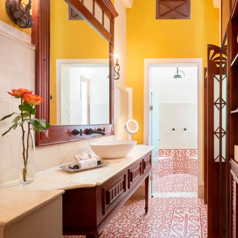 Casa Lecanda Boutique Hotel - Balcony Room - 3