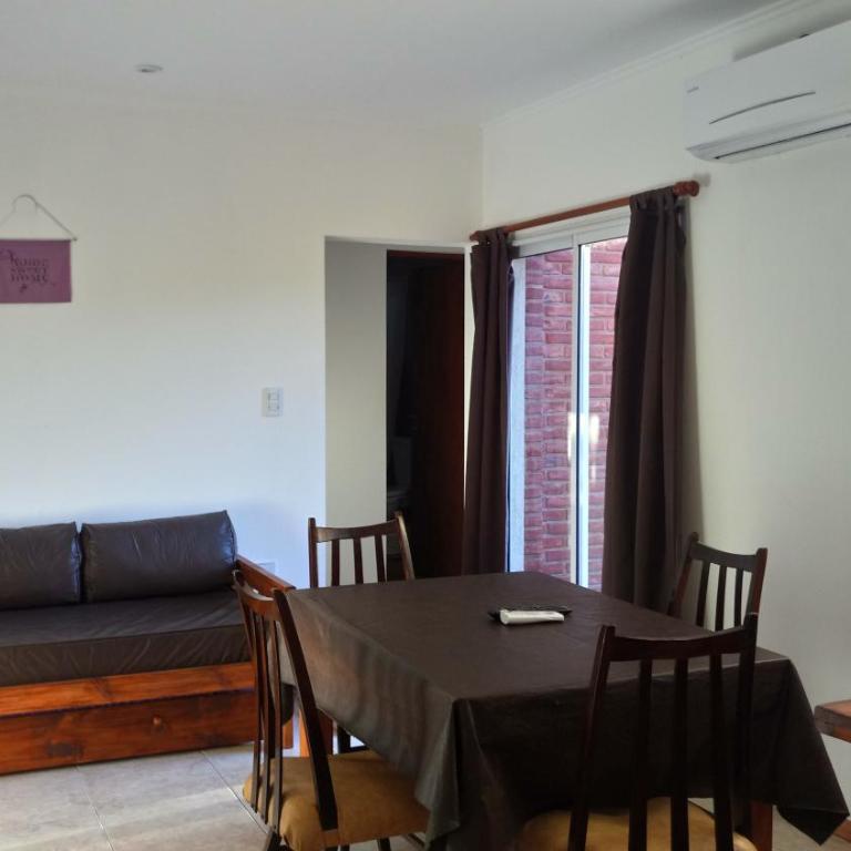 Merlion - One-Bedroom House - 1