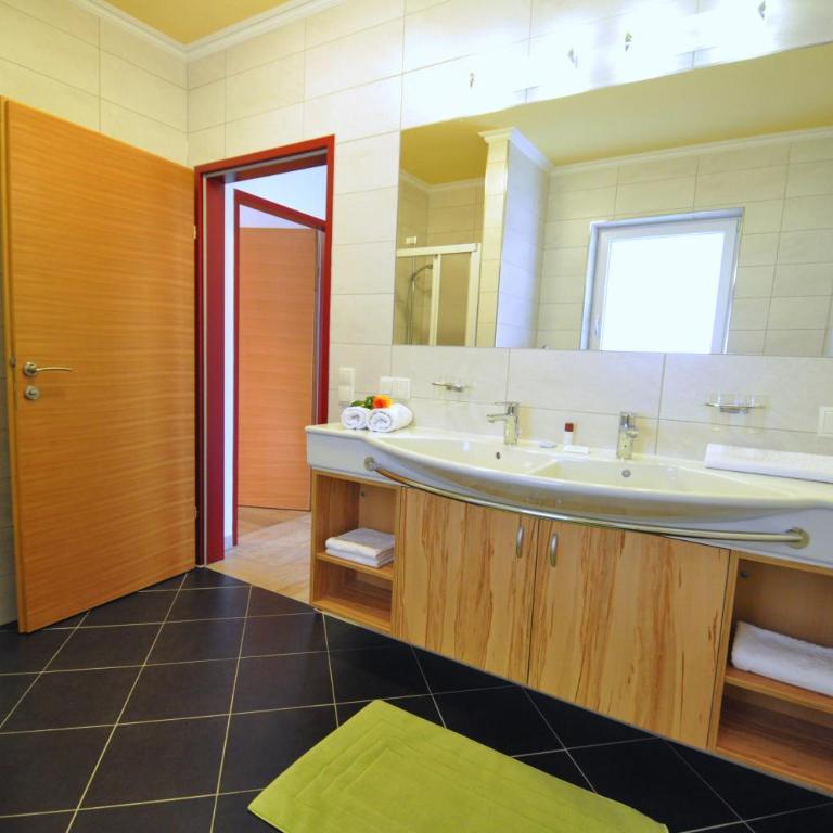 Appartement Schattauer - Apartment mit Blick auf die Berge - 2