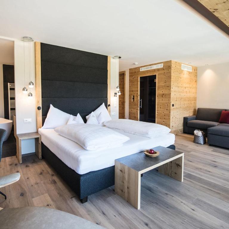 Hotel Kronblick - Suite King Deluxe Romantic Dream - 1