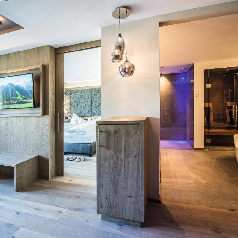 Hotel Kronblick - Suite King Deluxe Living Dream - 3