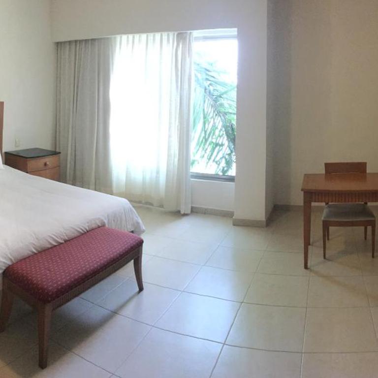 Ambiance Suites - Superior Queen Room - 10