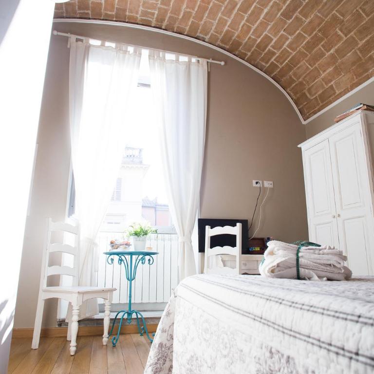 Le Erbe Guest House - Camera Matrimoniale con Bagno Privato - 1