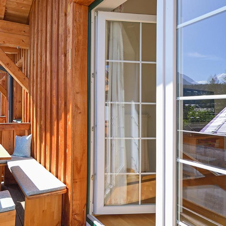 Ferienwohnung Hentschel - Apartment with Balcony - 1