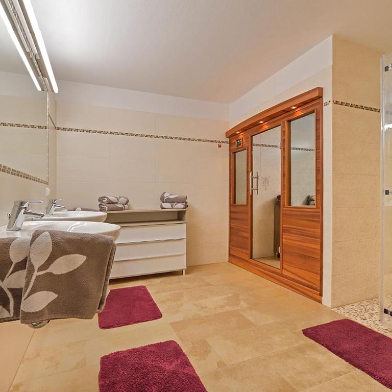 Ferienwohnung Hentschel - Apartment with Balcony - 6