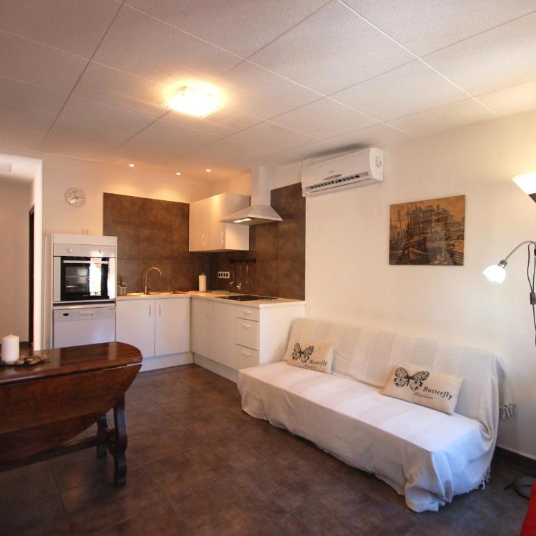Lets Holidays COZY APARTMENT 70 m. from THE BEACH in TOSSA - Apartamento de 2 dormitorios - 3