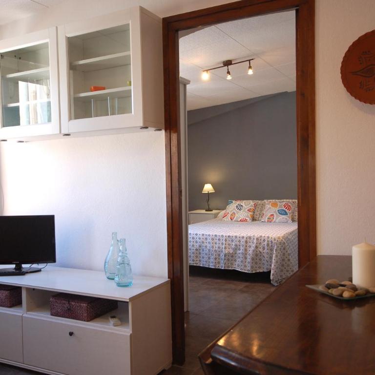 Lets Holidays COZY APARTMENT 70 m. from THE BEACH in TOSSA - Apartamento de 2 dormitorios - 6