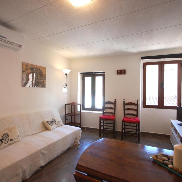 Lets Holidays COZY APARTMENT 70 m. from THE BEACH in TOSSA - Apartamento de 2 dormitorios - 2