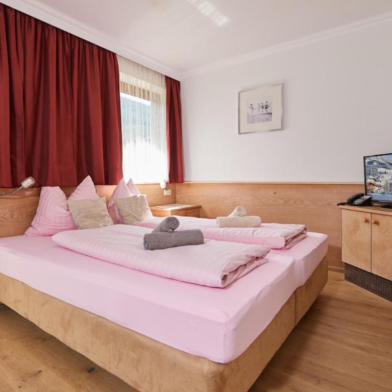 Apartments Neue Post - Studio - 7
