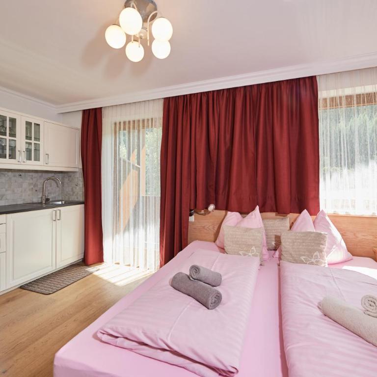 Apartments Neue Post - Studio - 10
