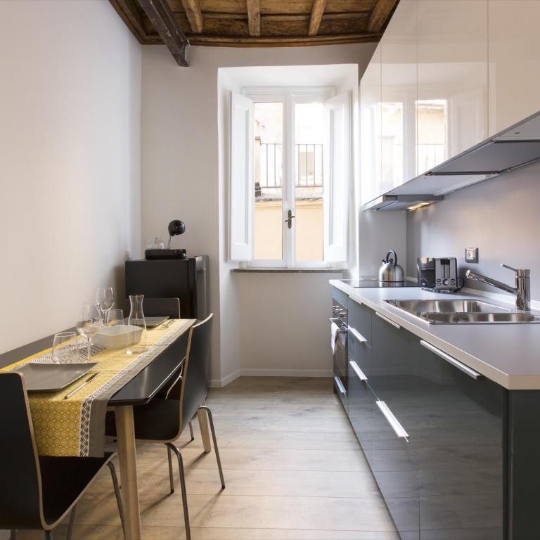 Cozy apartment in via degli Spagnoli - FromHometoRome - One-Bedroom Apartment - 10