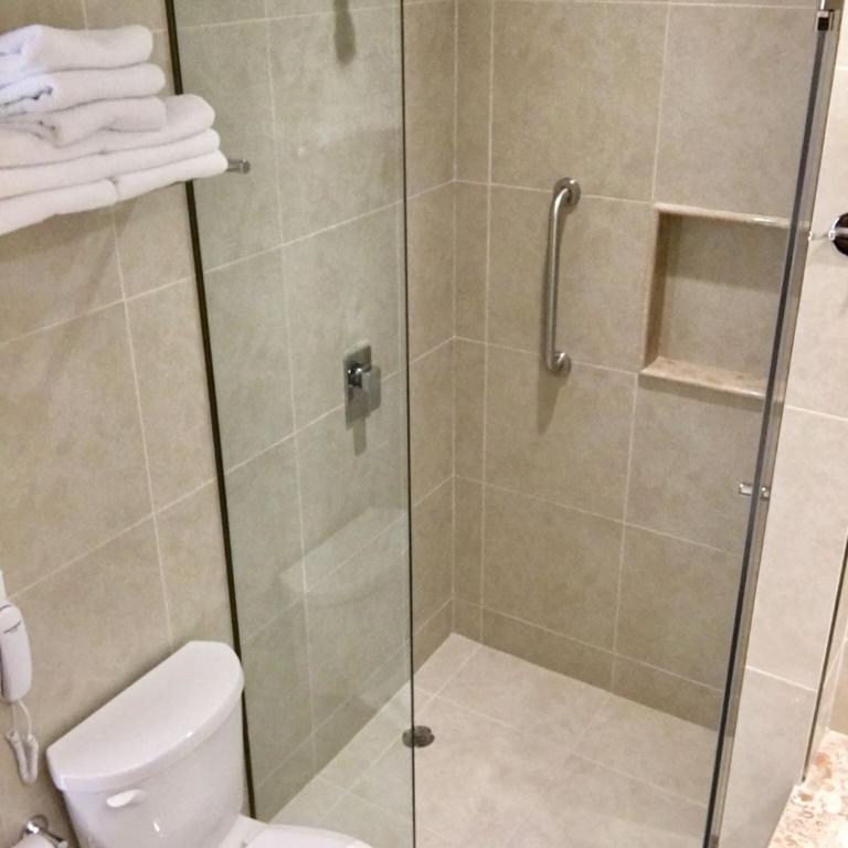 Ambiance Suites - Standard Suite - 5
