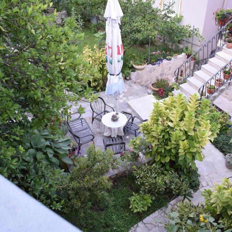 Captain's House in Dobrota - Loft - 12