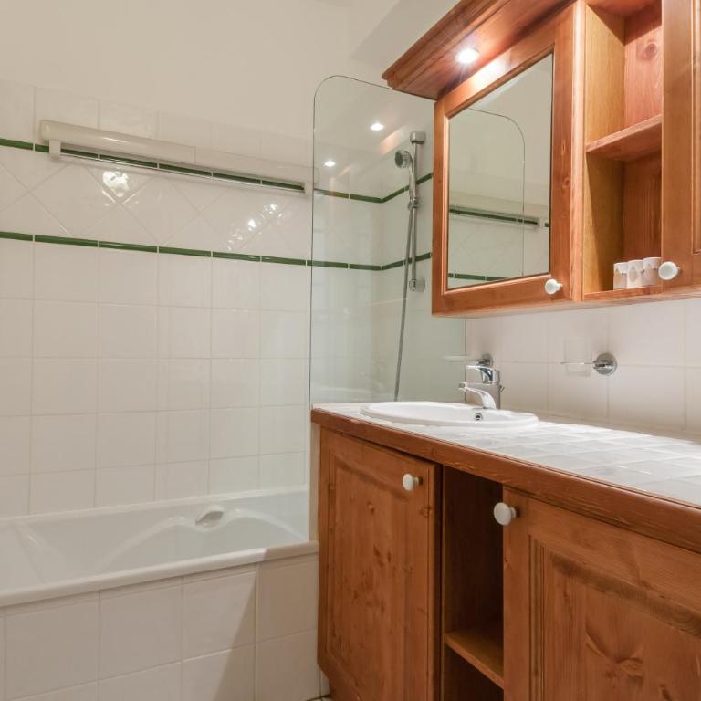 Résidence Pierre & Vacances Premium Les Hauts Bois - Appartement 3 Chambres avec Balcon (8 Personnes) - 2