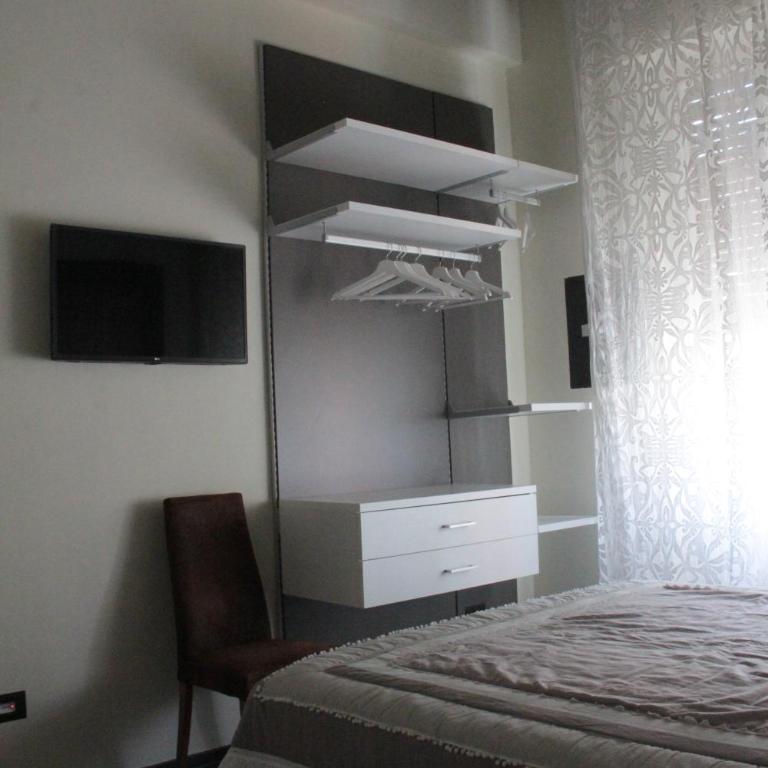 B&B Villa Mirella - Camera Matrimoniale con Bagno Privato - 5