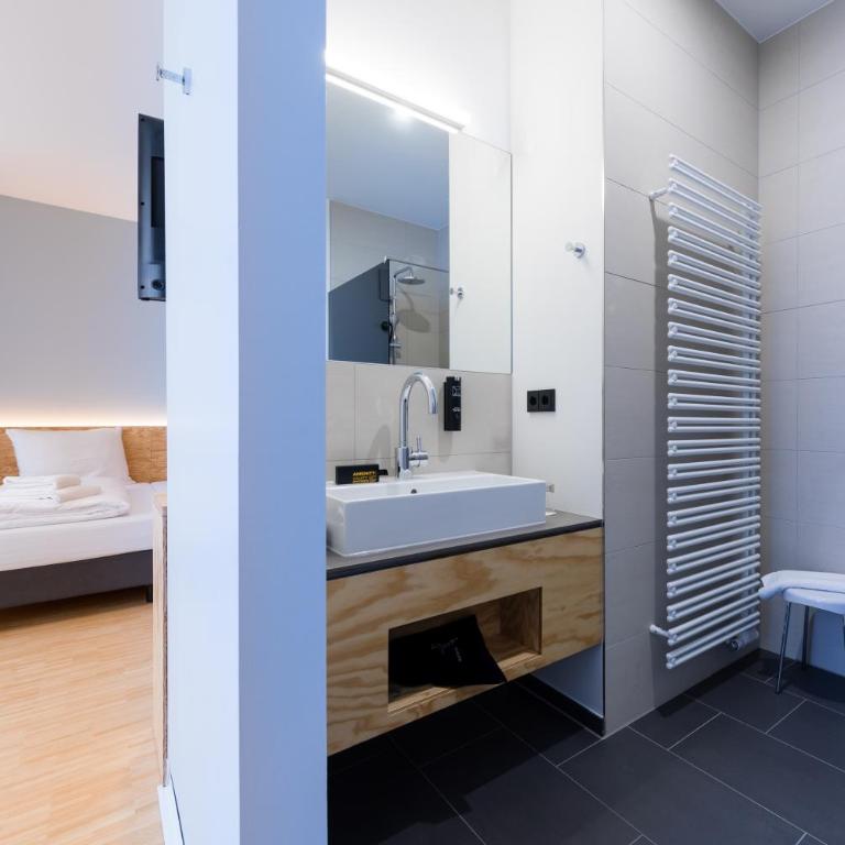 mk | hotel münchen city - Zimmer mit Queensize-Bett - 8